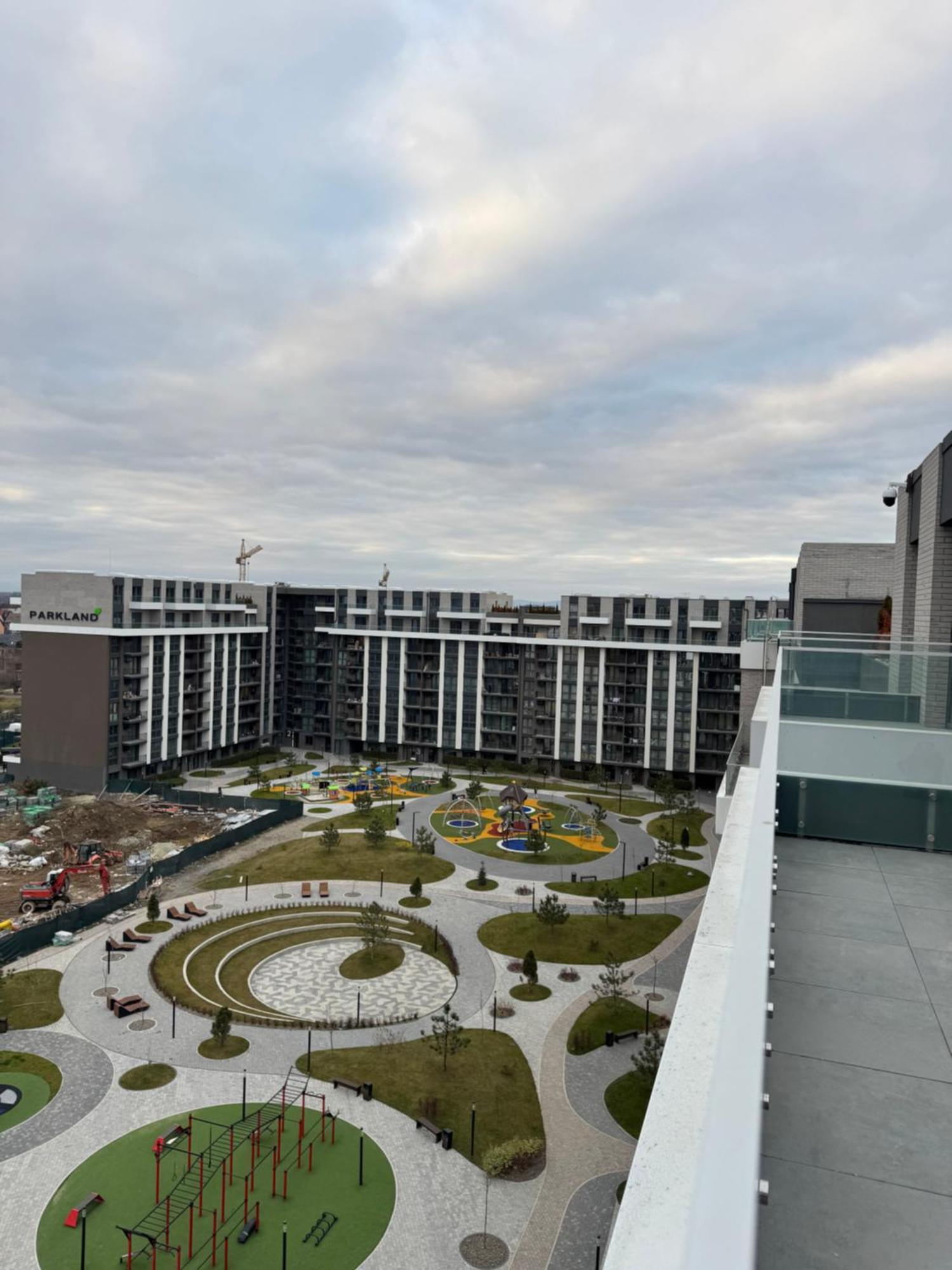 Crystal & Parkland Apartment Uzhhorod